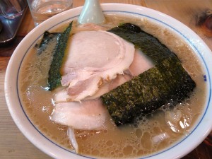 吉祥寺の老舗ラーメン店、ホープ軒のチャーシュー麺